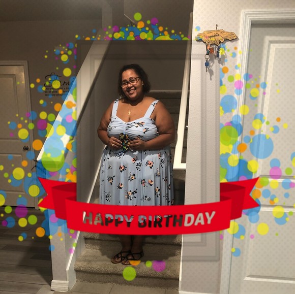 Profile Picture of Liza Daniel (@ldaniel1999) on Poshmark