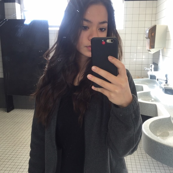 Profile Picture of Nicolle Fleischner (@nicolle_f) on Poshmark