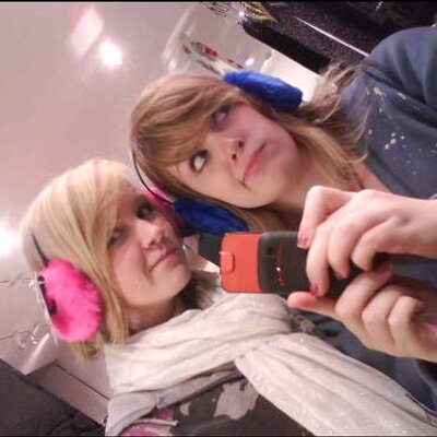 Profile Picture of Jessie Harrop-Lees (@Jessiemojo) on Twitter