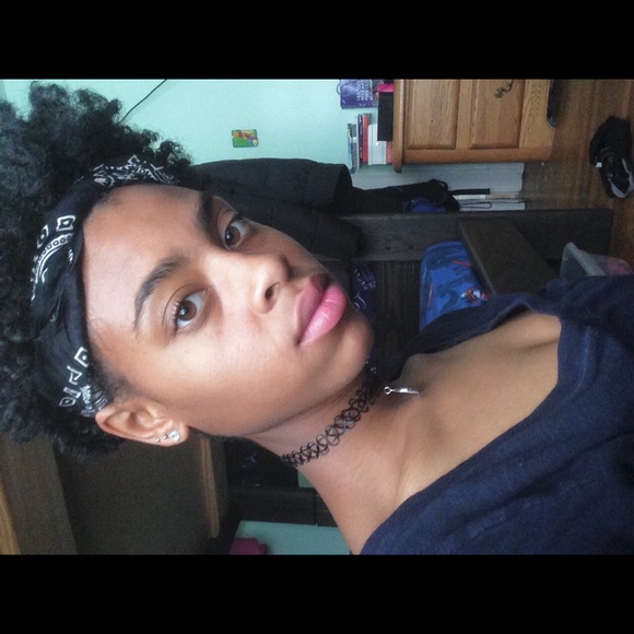 Profile Picture of Ariel Mcdaniel (@chill_lola) on Poshmark