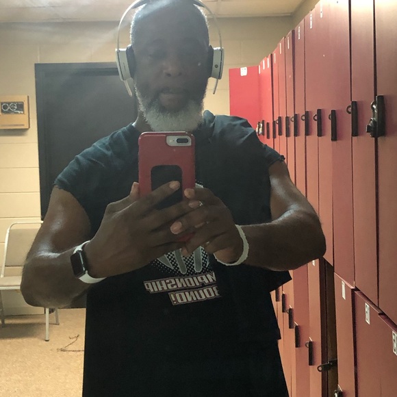 Profile Picture of Larry Philpot (@lphilpot48) on Poshmark