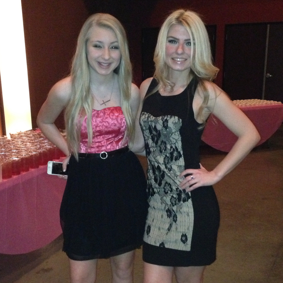 Profile Picture of Wendy Thornberry (@pajeaux) on Poshmark