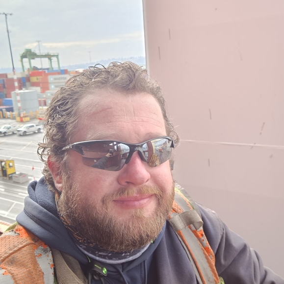 Profile Picture of Jason Robbins (@ribbz) on Poshmark