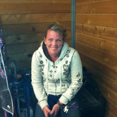Profile Picture of Rachelle Larsen (@brlarsen57) on Twitter