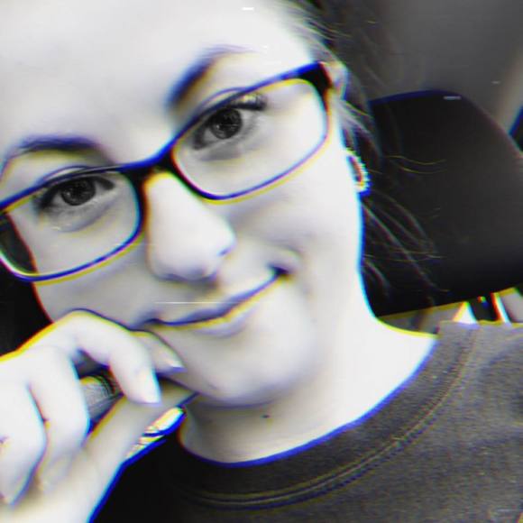 Profile Picture of Candace Duncan (@candacedunca744) on Poshmark