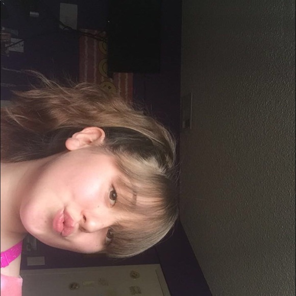 Profile Picture of Rylee Mendivil (@ryleemendivil) on Poshmark