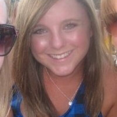 Profile Picture of Rebecca Hassell (@speckles88) on Twitter