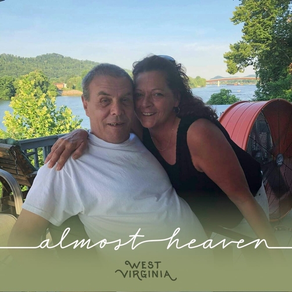 Profile Picture of Robin Peck (@msrpeck) on Poshmark