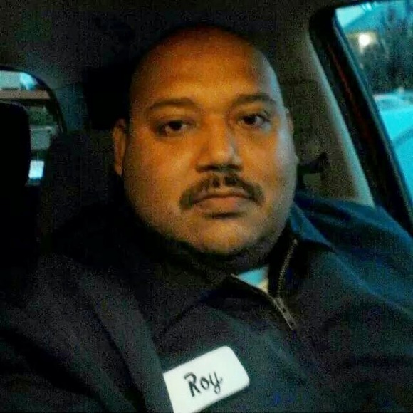 Profile Picture of Roy Martinez (@roy7887) on Poshmark