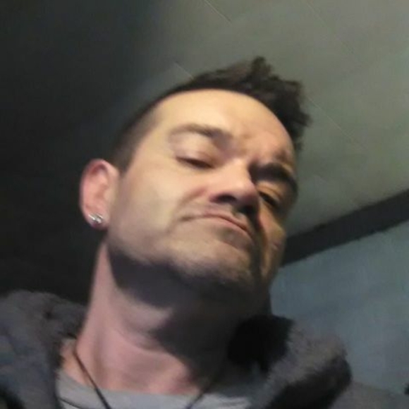 Steve Kunz - Poshmark Profile Picture of Steve Kunz (@kuntzsteve20) on Poshmark