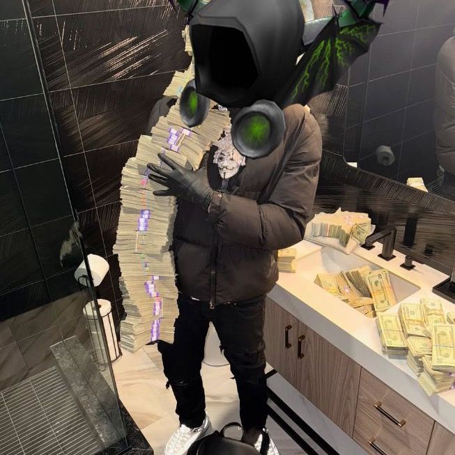 Profile Picture of brandon (@brandon_hehim) on Tiktok