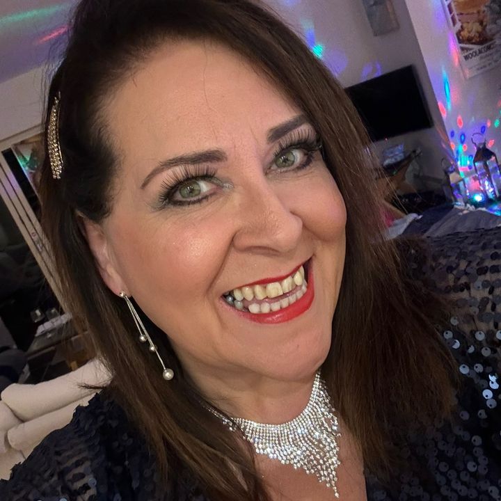 Profile Picture of Paula Colbourne (@pcolb240) on Tiktok