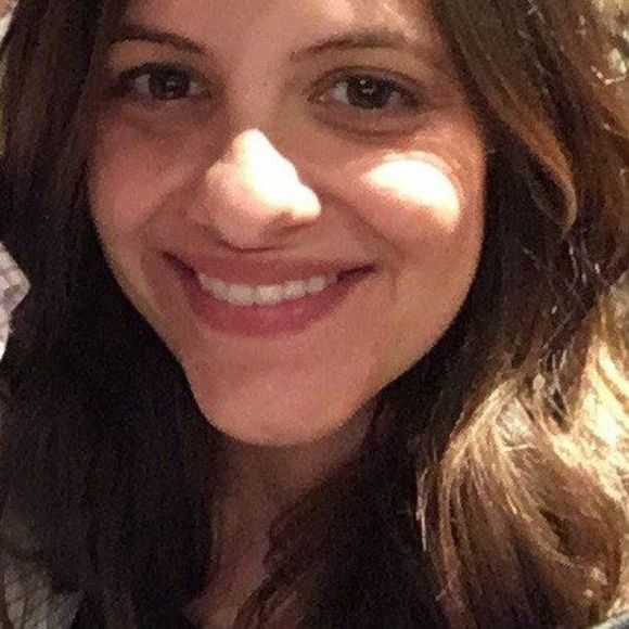 Profile Picture of Annie Stecher (@anniepanno) on Poshmark