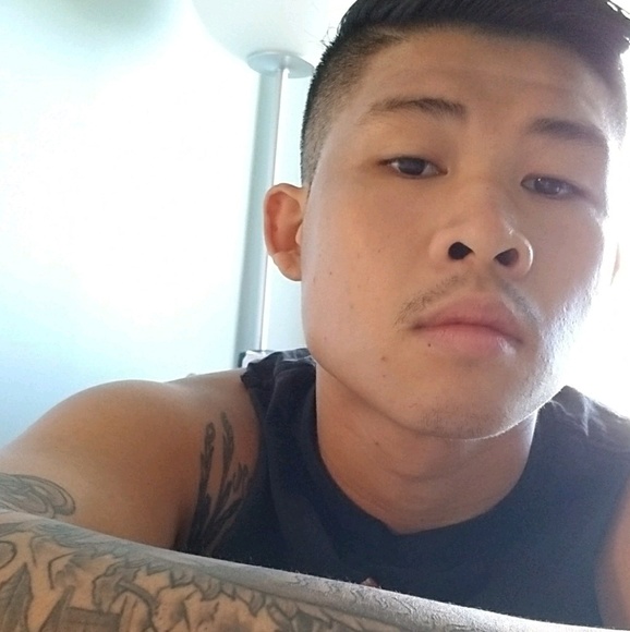 Profile Picture of Tom Nguyen (@thanhn415) on Poshmark