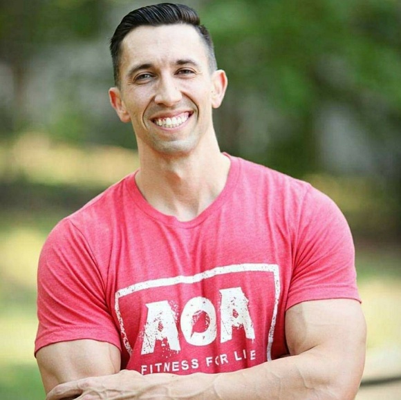 Chase Erwin - Poshmark Profile Picture of Chase Erwin (@erwinbrothers) on Poshmark