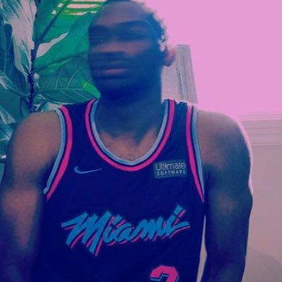 Profile Picture of Malik Allen 🌙 (@MalikChilllin) on Twitter