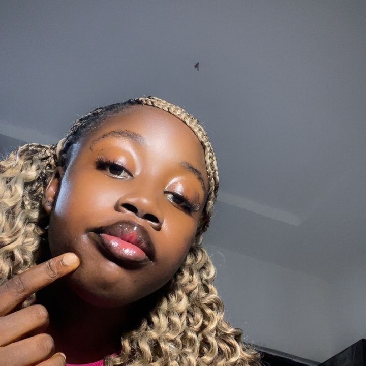 Profile Picture of 𝕭𝖊𝖓𝖓𝖎𝖊 (@shessbennie) on Tiktok