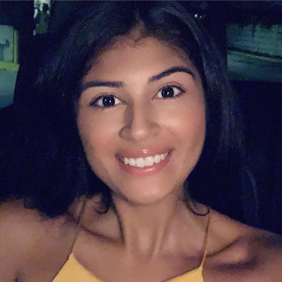 Angie Paniagua - Poshmark Profile Picture of Angie Paniagua (@paniaguax323) on Poshmark