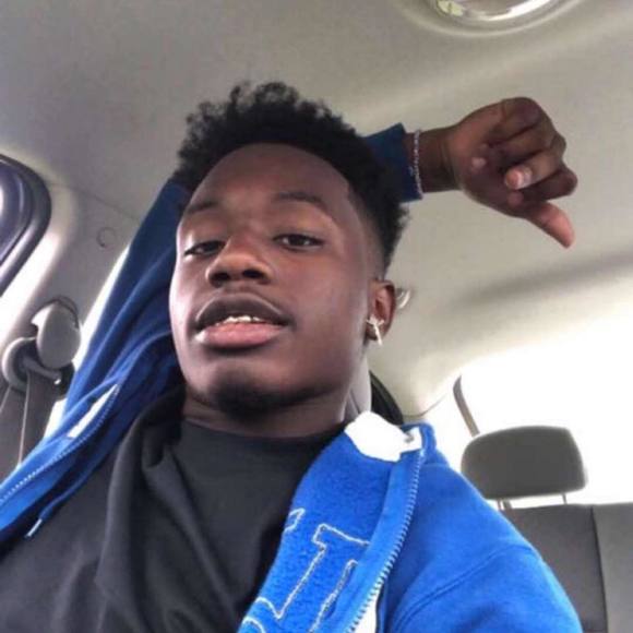 Profile Picture of Claxton Duval (@claxtonduval) on Poshmark