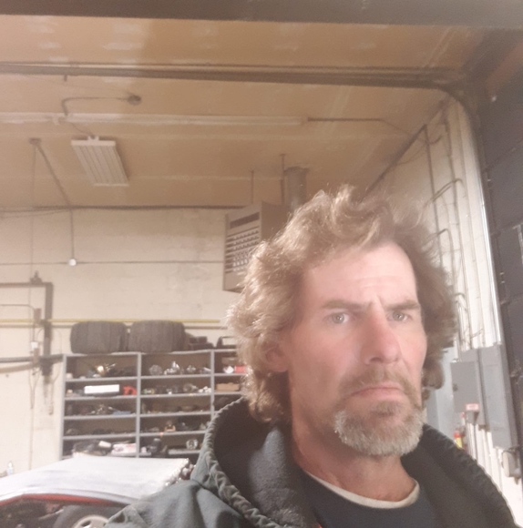 Profile Picture of Aurther Isbister (@wpsdf450) on Poshmark