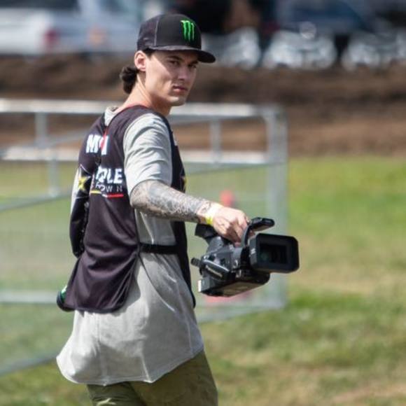 Profile Picture of Ryan Ritter (@ritterr92) on Poshmark