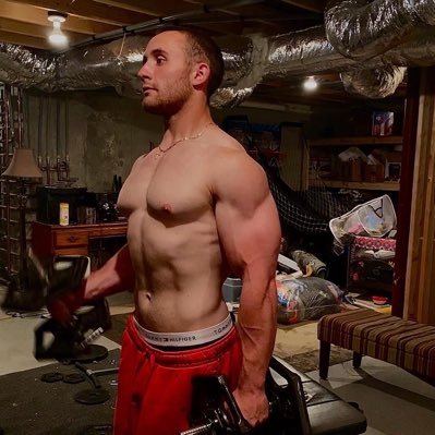 Profile Picture of Derek Clough (@derekJclough) on Twitter