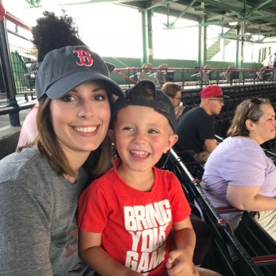 Profile Picture of Leah Farmer (@leahbethfarmer) on Twitter