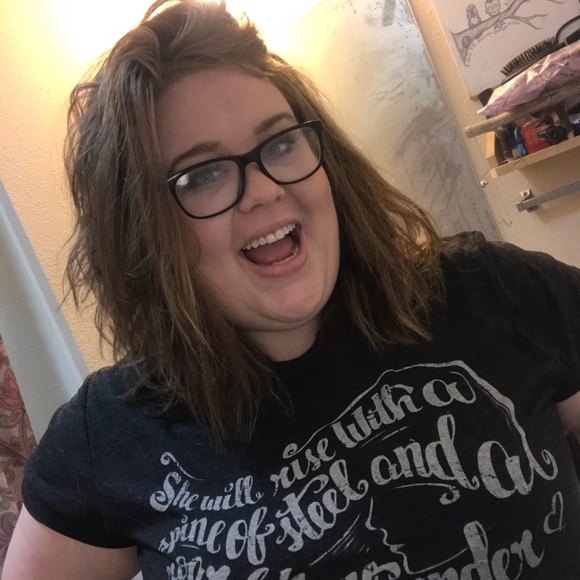 Profile Picture of Danielle Rutkowski (@danido29) on Poshmark