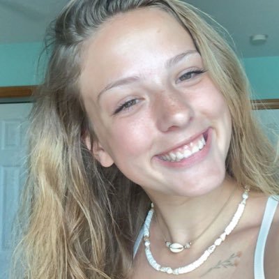 Profile Picture of Allison Best (@AllisonBestt) on Twitter