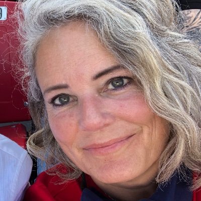 Profile Picture of Carolyn Hagler (@MuellerNews) on Twitter