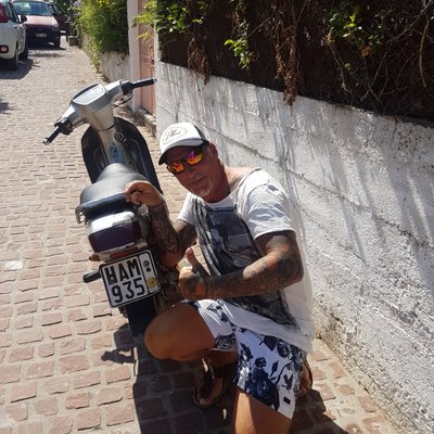 Profile Picture of Graham Manning (@hambo70) on Twitter