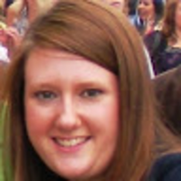 Profile Picture of Elizabeth Russin (@erussin) on Poshmark