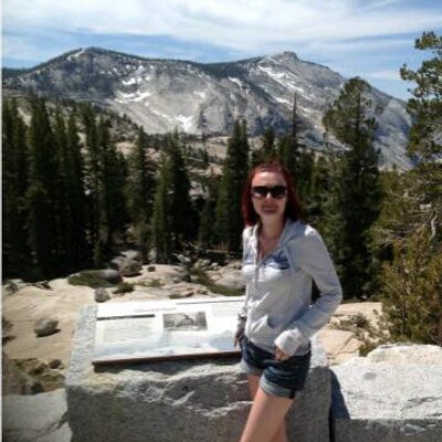 Profile Picture of Lisa Roche (@lil_rochey) on Twitter