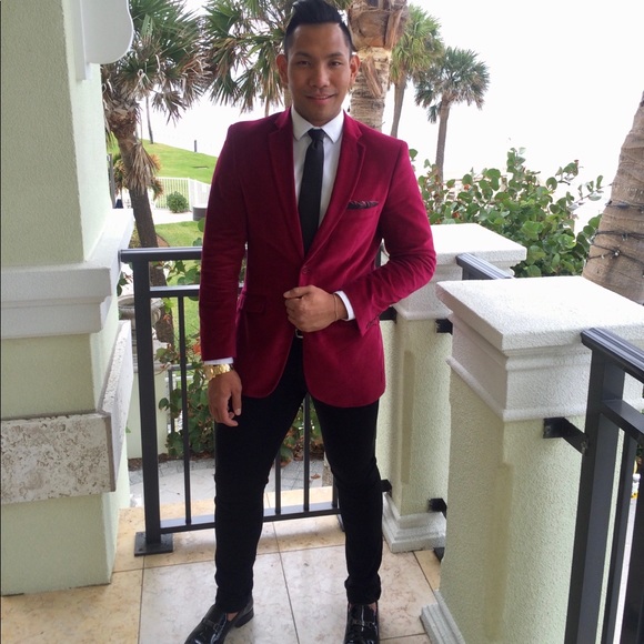 Christian Benigno - Poshmark Profile Picture of Christian Benigno (@christianb89) on Poshmark