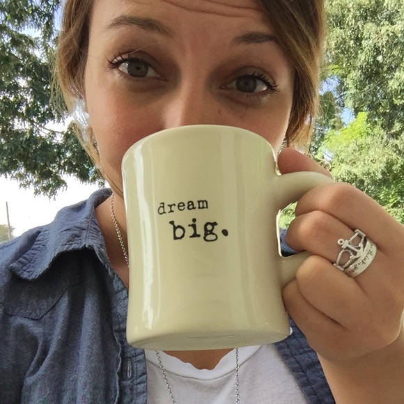 Profile Picture of Jennifer Durando (@jenniferdurando) on Poshmark