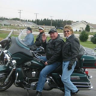 Profile Picture of Robbynne Gandee (@robbynne.gandee) on Facebook