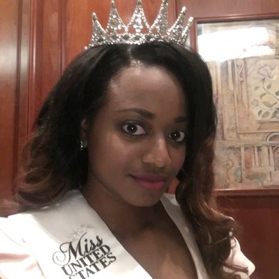 Profile Picture of Janee Chanet (@LillypavedRoad) on Twitter