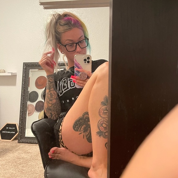 Profile Picture of Koree Descisciolo (@kdescisciolo) on Poshmark