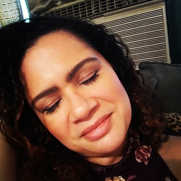 Profile Picture of Joanne Albaladejo (@jojoalba78) on Poshmark