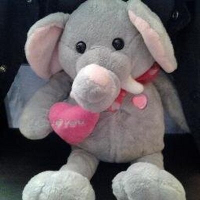 Profile Picture of Dawn Norat (@hellokitty0521) on Twitter