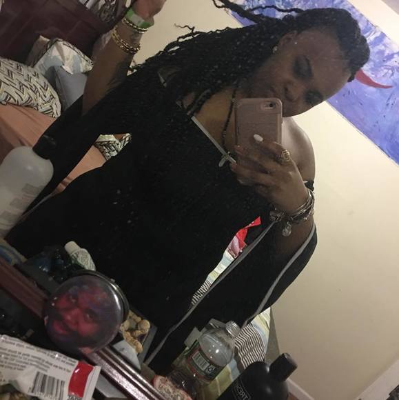 Profile Picture of Safiyyah Williams (@safiyyahw) on Poshmark