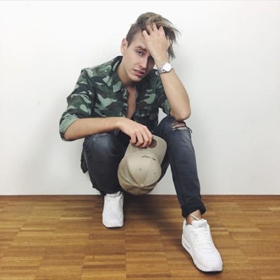 Profile Picture of •cathy_loves_julian• (@Jenco4ever) on Twitter