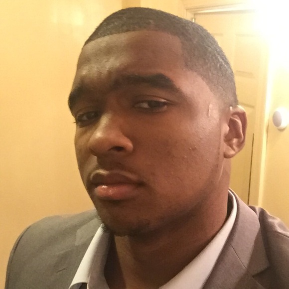 Profile Picture of Isaac Taylor (@bigzek) on Poshmark