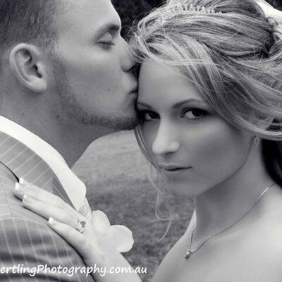 Profile Picture of Ashleigh Sharp (@pinkbluepurple1) on Twitter