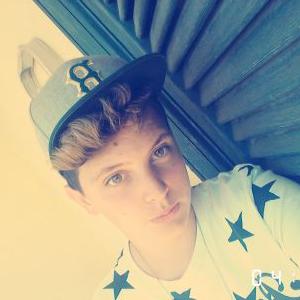 Profile Picture of Star_22_game (@Ivan_22_sun) on Twitter