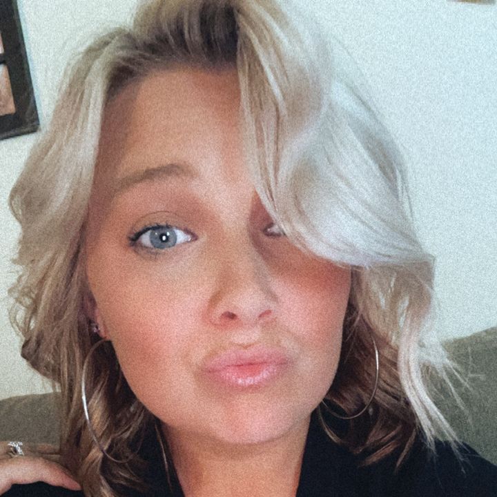 Profile Picture of Roxanne May (@roxannemay2) on Tiktok