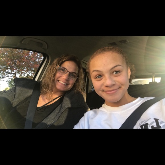 Profile Picture of Kaylin Phillips (@kaylinphillips3) on Poshmark