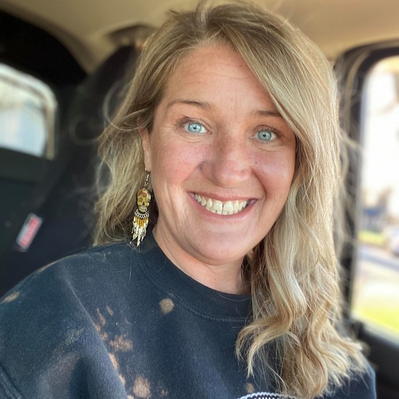 Profile Picture of Christie Breeding mounts (@cmounts) on Poshmark