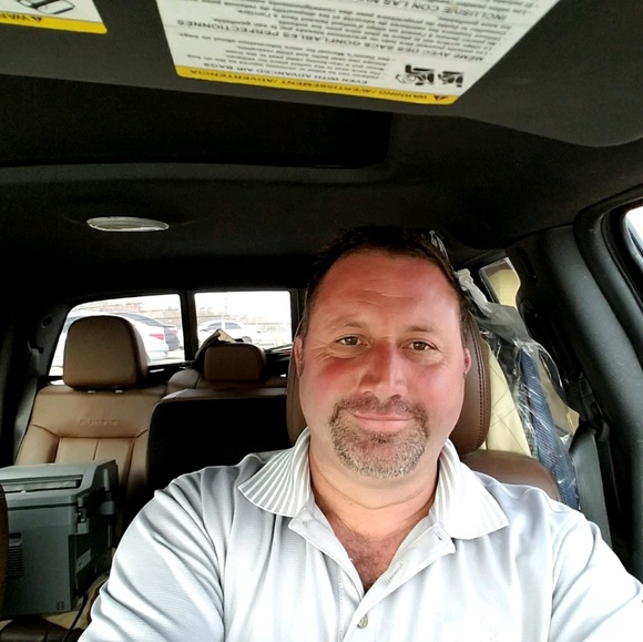 Profile Picture of Todd Cotten (@yarddog) on Poshmark