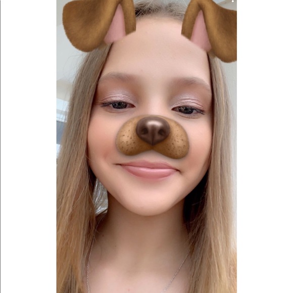 Profile Picture of Guliana Maysonet (@gulianamakeup) on Poshmark
